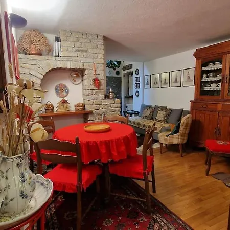 Refuge De Skieur Apartment Courmayeur